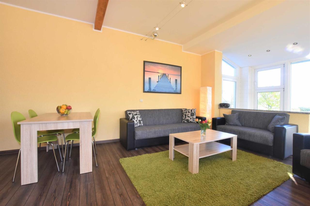 Ferienwohnungen Kleckerburg mit Meerblick OFC 05 Kägsdorf Exterior foto