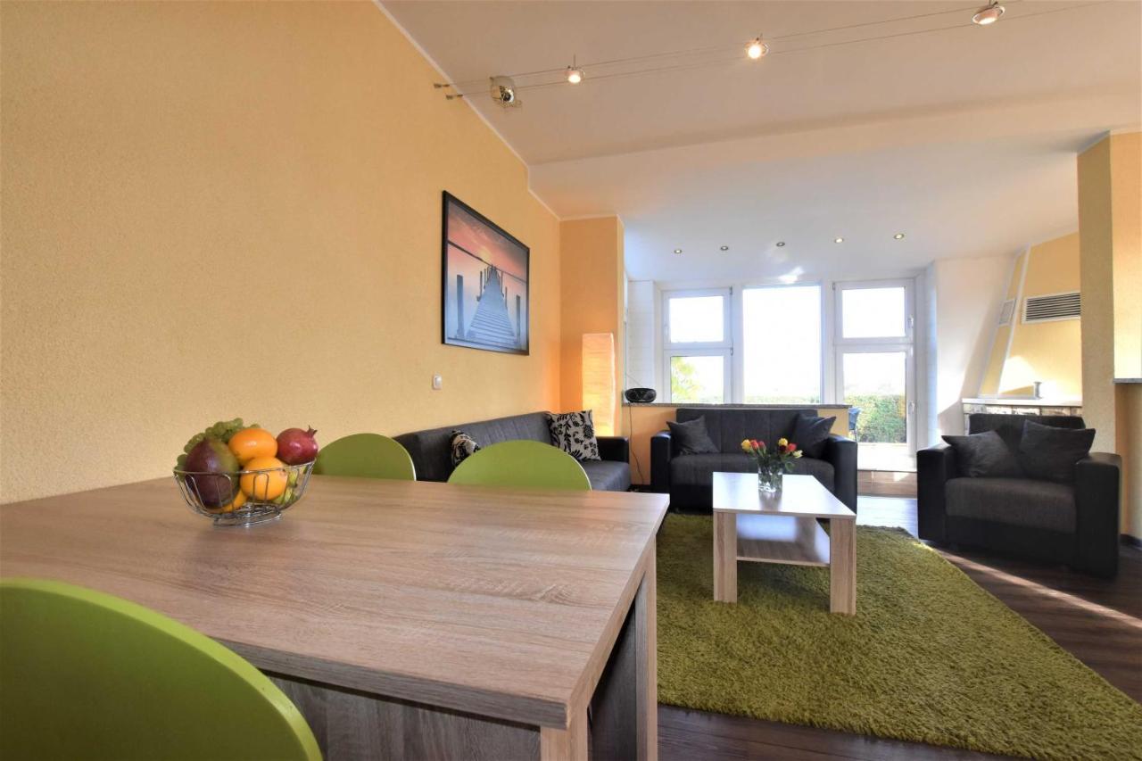 Ferienwohnungen Kleckerburg mit Meerblick OFC 05 Kägsdorf Exterior foto