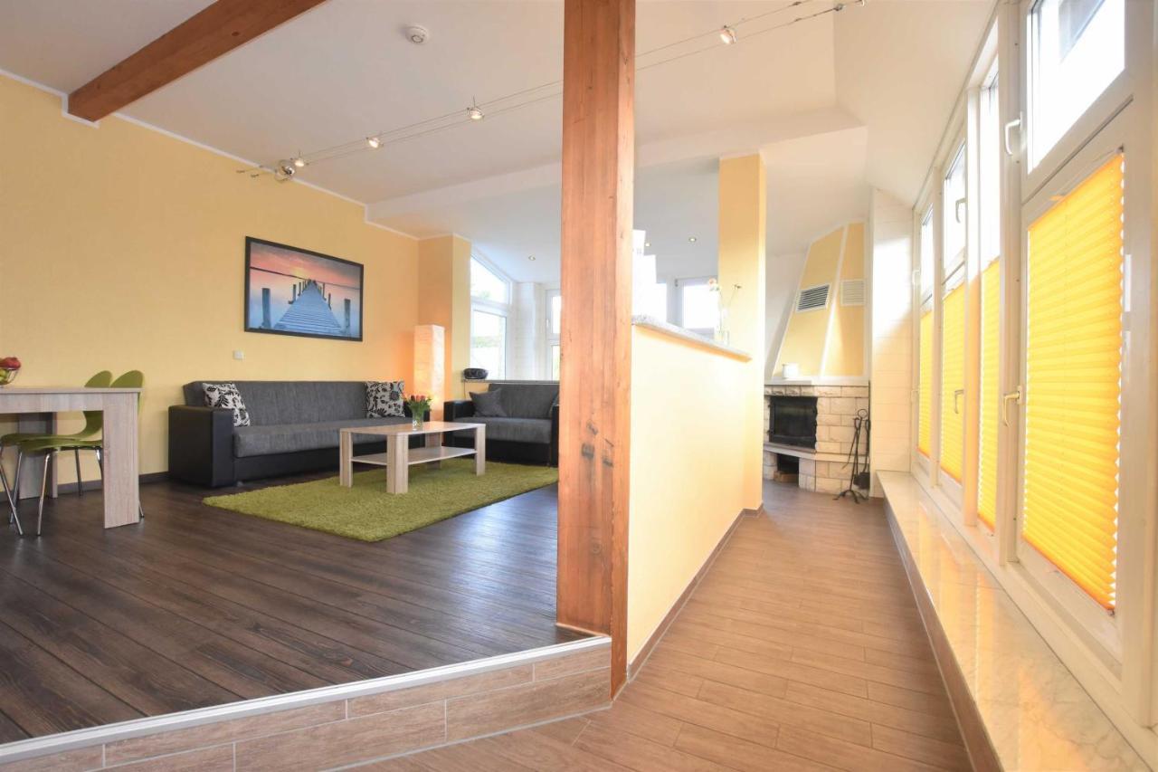 Ferienwohnungen Kleckerburg mit Meerblick OFC 05 Kägsdorf Exterior foto
