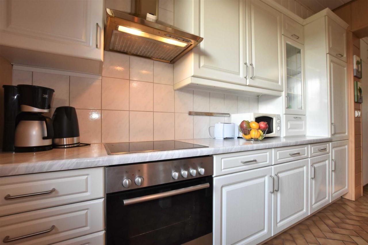Ferienwohnungen Kleckerburg mit Meerblick OFC 05 Kägsdorf Exterior foto