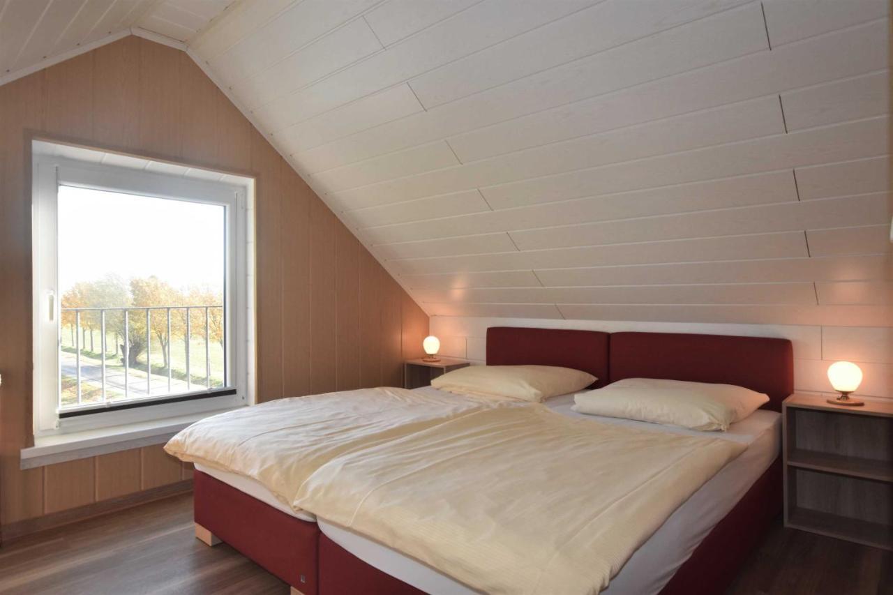 Ferienwohnungen Kleckerburg mit Meerblick OFC 05 Kägsdorf Exterior foto