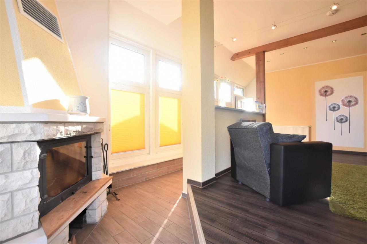Ferienwohnungen Kleckerburg mit Meerblick OFC 05 Kägsdorf Exterior foto