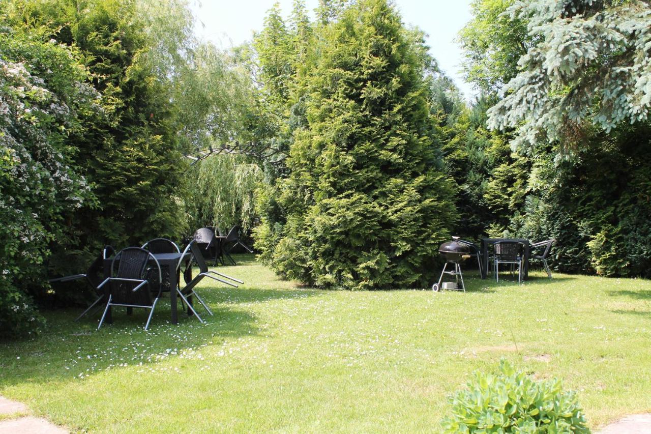 Ferienwohnungen Kleckerburg mit Meerblick OFC 05 Kägsdorf Exterior foto