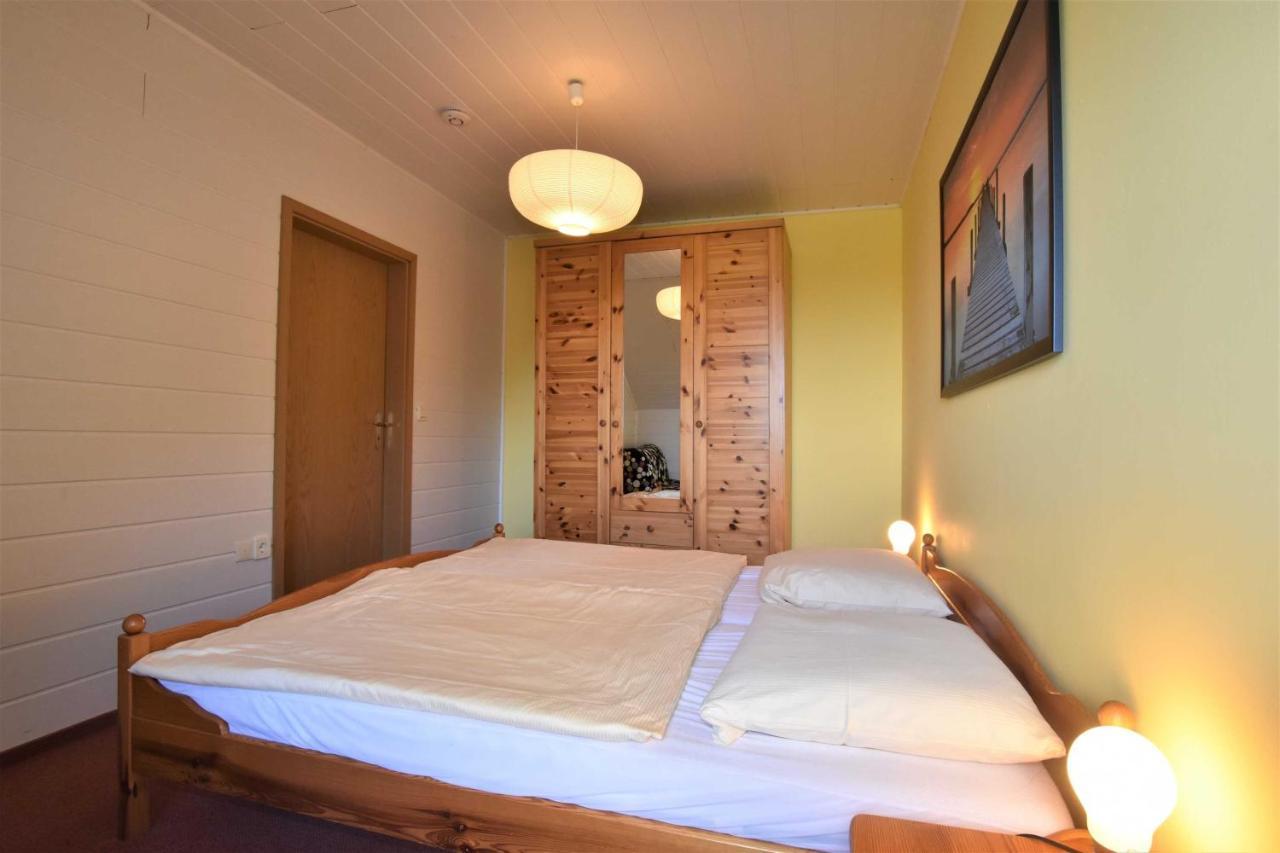 Ferienwohnungen Kleckerburg mit Meerblick OFC 05 Kägsdorf Exterior foto