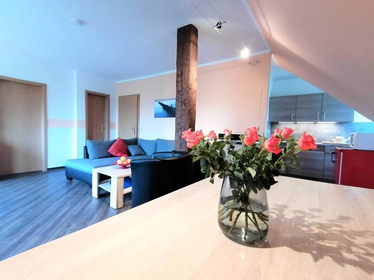 Ferienwohnungen Kleckerburg mit Meerblick OFC 05 Kägsdorf Exterior foto